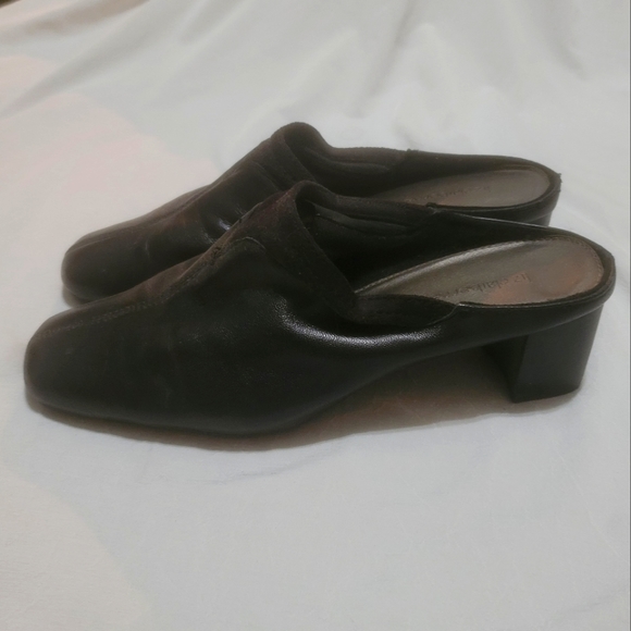 Liz Claiborne Women's Black Upper Leather mules slip on size 7 M - Picture 9 of 9